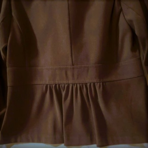 NOTATIONS BROWN BLAZER SHOULDER PADS PEPLUM IN FRONT AND BACK SIZE S NWOT - Picture 4 of 7